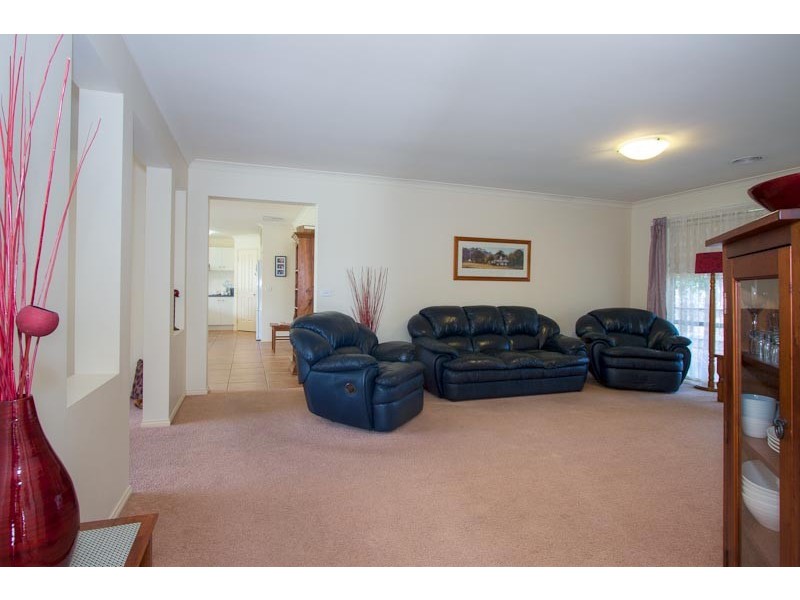 60 Bradman Drive, Sunbury VIC 3429