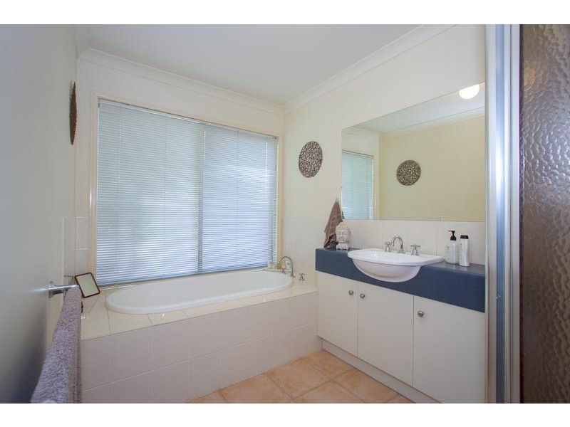 60 Bradman Drive, Sunbury VIC 3429