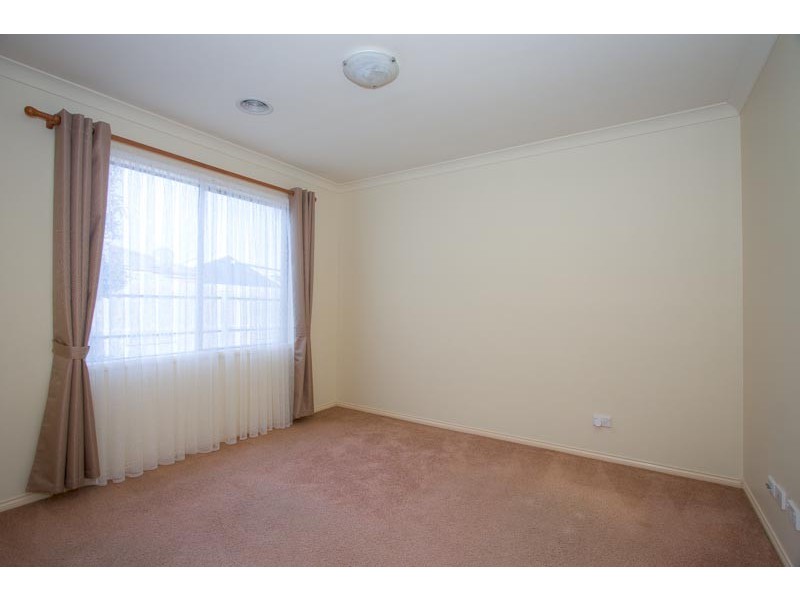 60 Bradman Drive, Sunbury VIC 3429