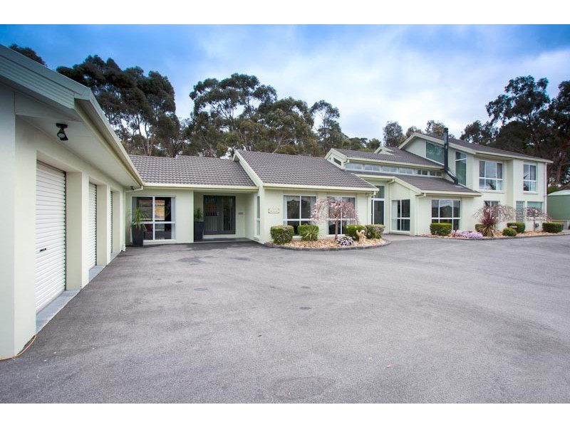 24 Winilba Road, Sunbury VIC 3429