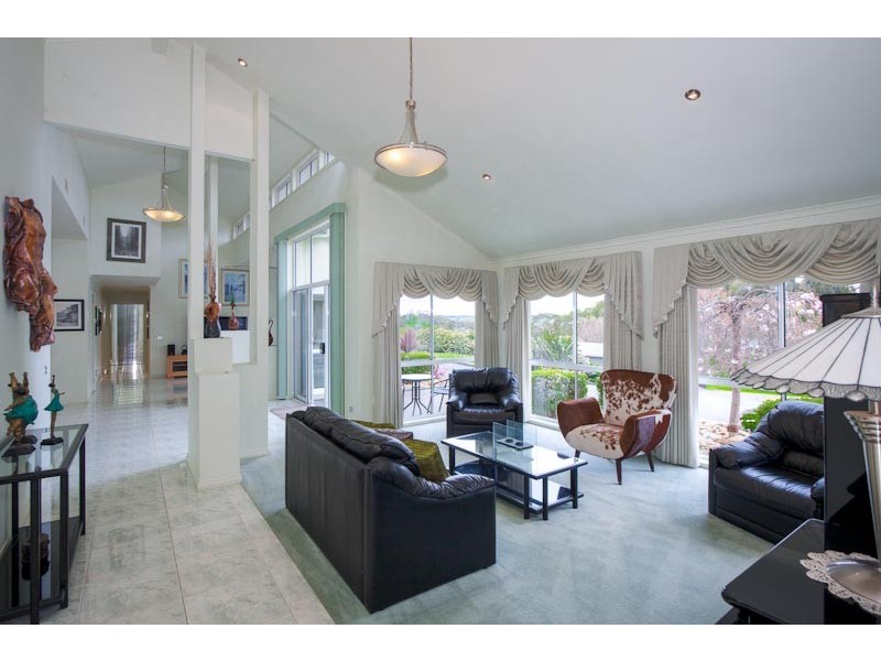 24 Winilba Road, Sunbury VIC 3429