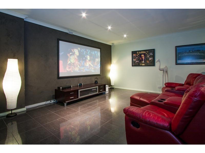 24 Winilba Road, Sunbury VIC 3429