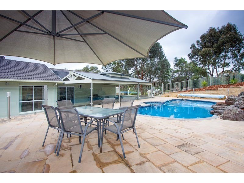 24 Winilba Road, Sunbury VIC 3429