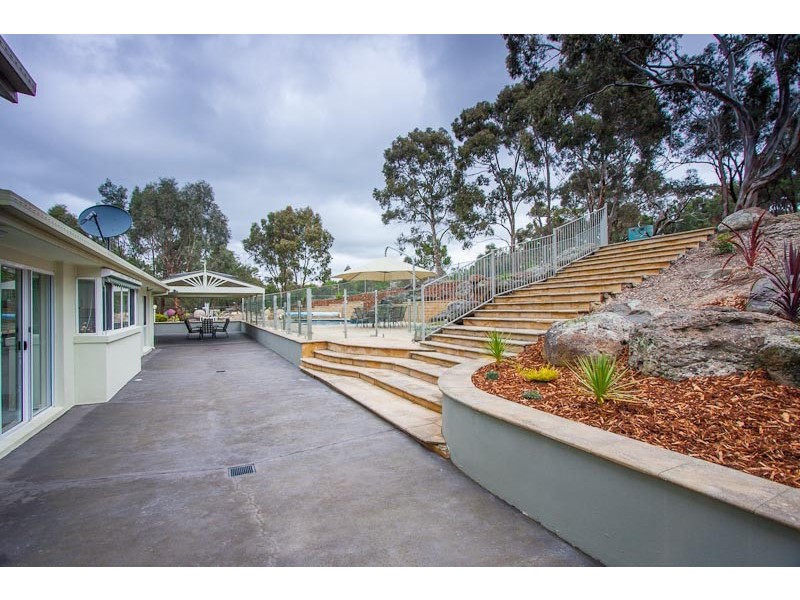 24 Winilba Road, Sunbury VIC 3429