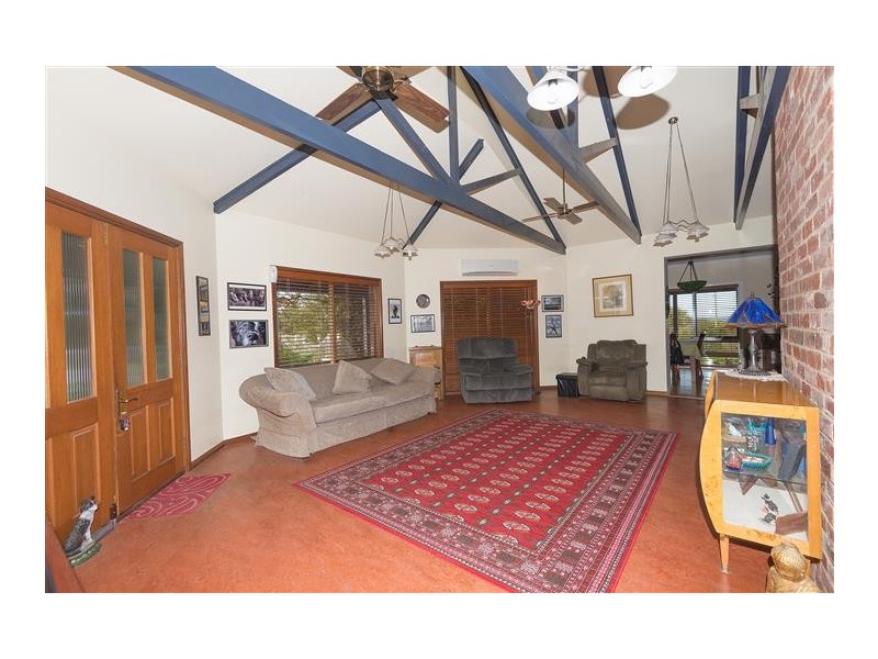 60 Tarrawarra Lane, Romsey VIC 3434