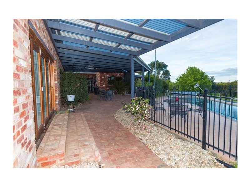 60 Tarrawarra Lane, Romsey VIC 3434