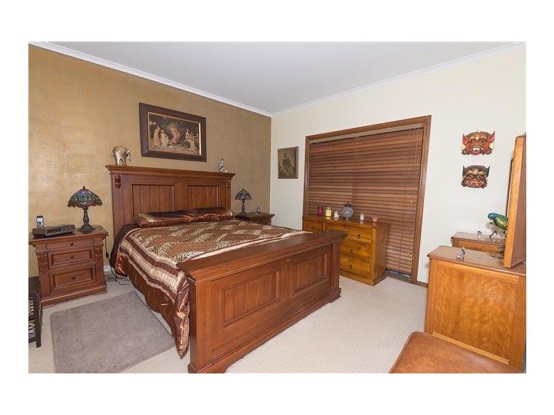60 Tarrawarra Lane, Romsey VIC 3434