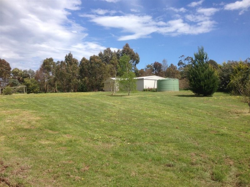 60 Tarrawarra Lane, Romsey VIC 3434