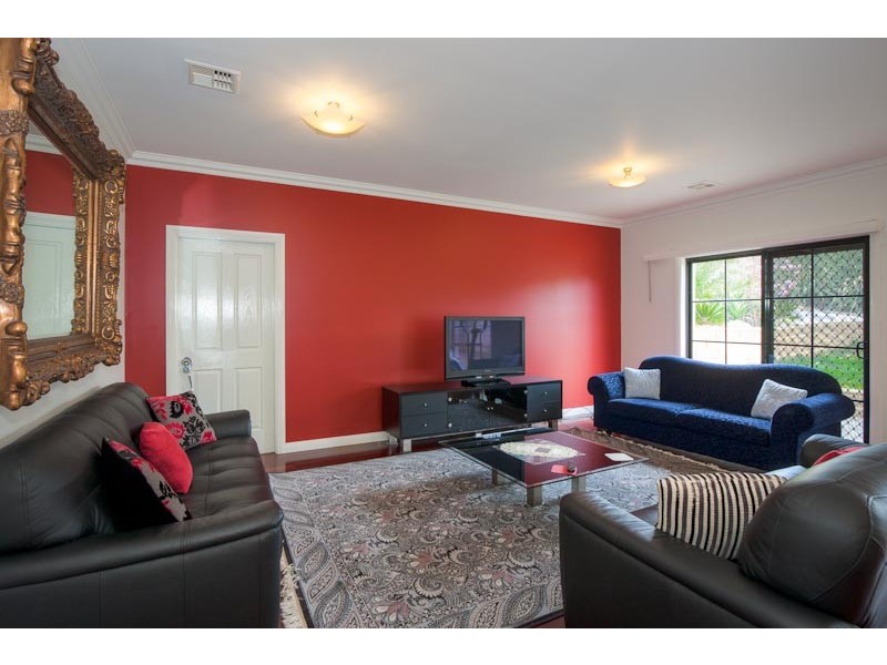 4 Bundanoon Avenue, Sunbury VIC 3429