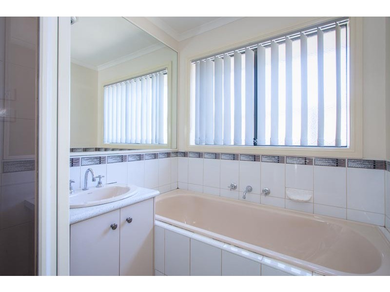 29 Fingleton Crescent, Sunbury VIC 3429