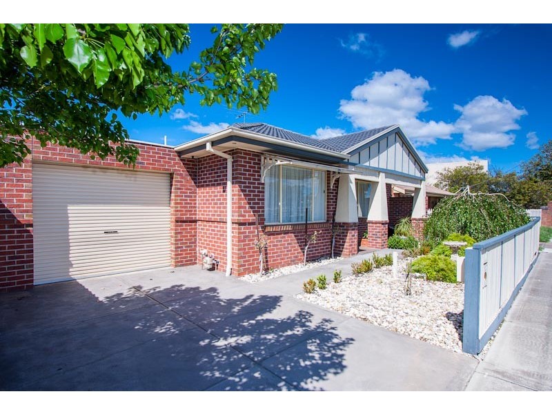 127 Evans Street, Sunbury VIC 3429