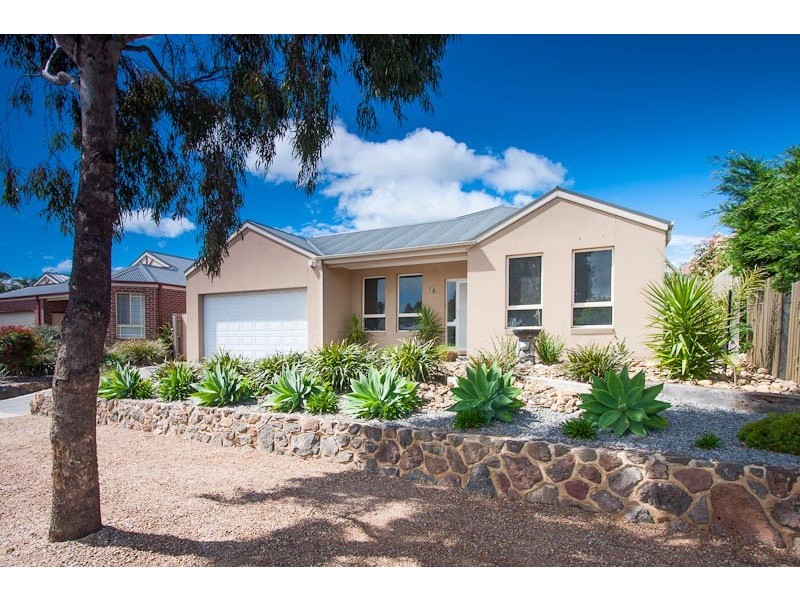 9 Sassafras Drive, Sunbury VIC 3429