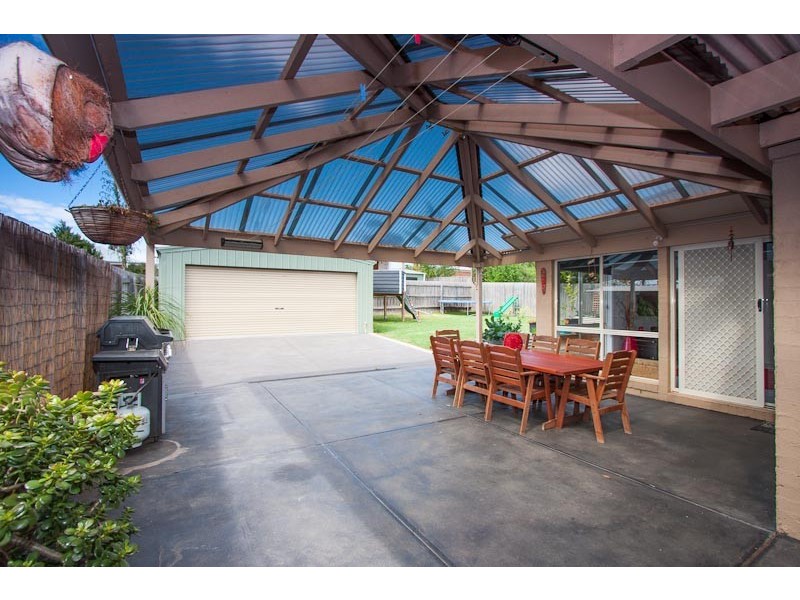 9 Sassafras Drive, Sunbury VIC 3429