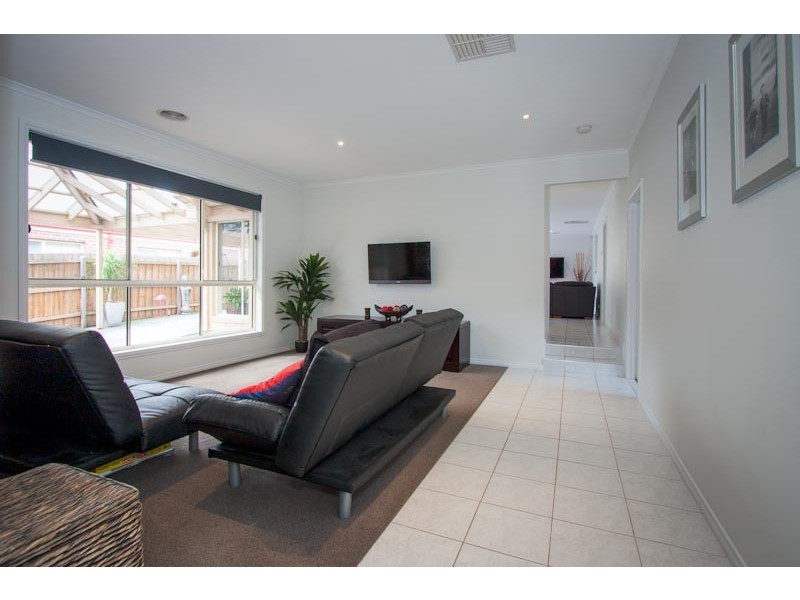 9 Sassafras Drive, Sunbury VIC 3429