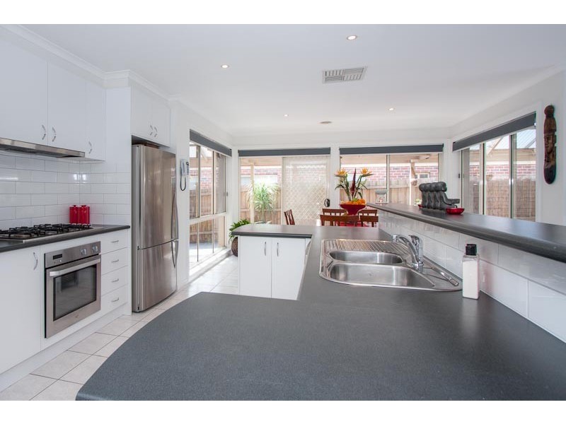 9 Sassafras Drive, Sunbury VIC 3429