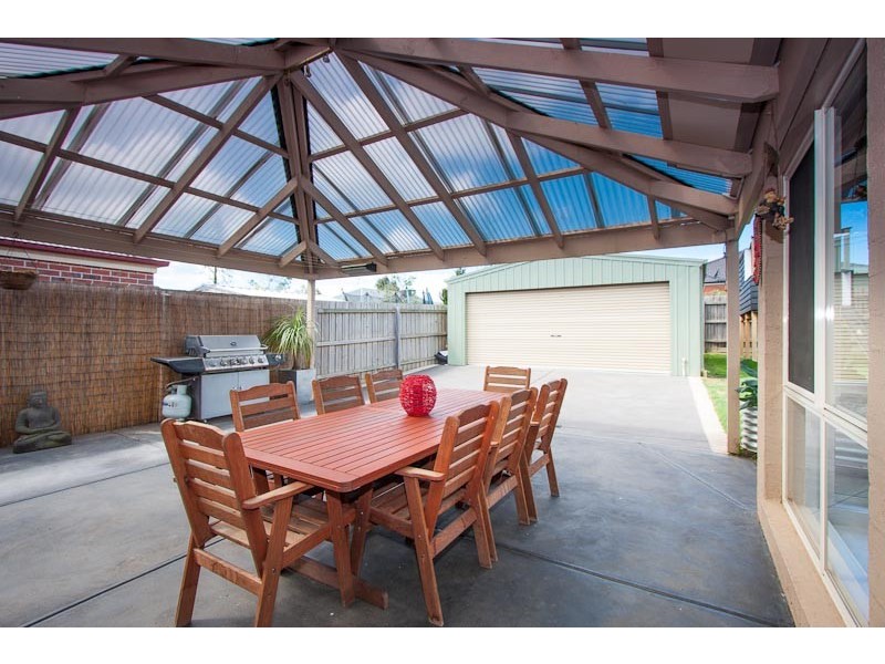 9 Sassafras Drive, Sunbury VIC 3429