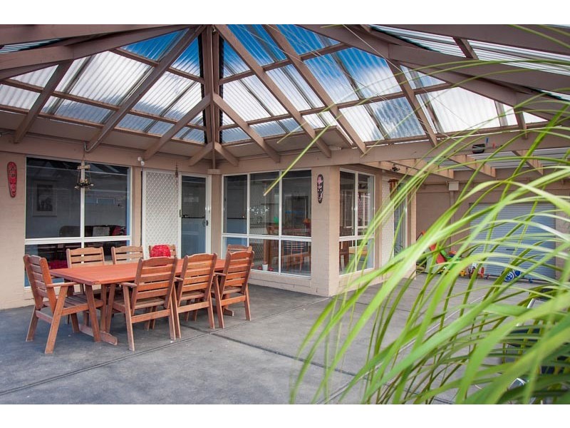 9 Sassafras Drive, Sunbury VIC 3429