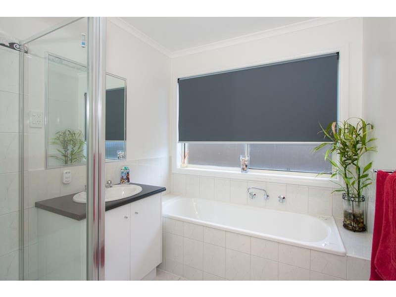 9 Sassafras Drive, Sunbury VIC 3429