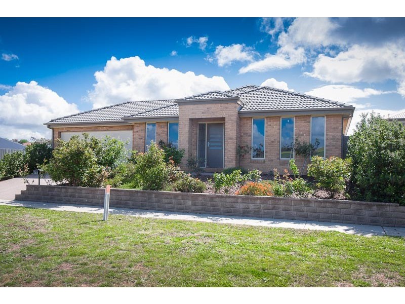 743 Elizabeth Drive, Sunbury VIC 3429