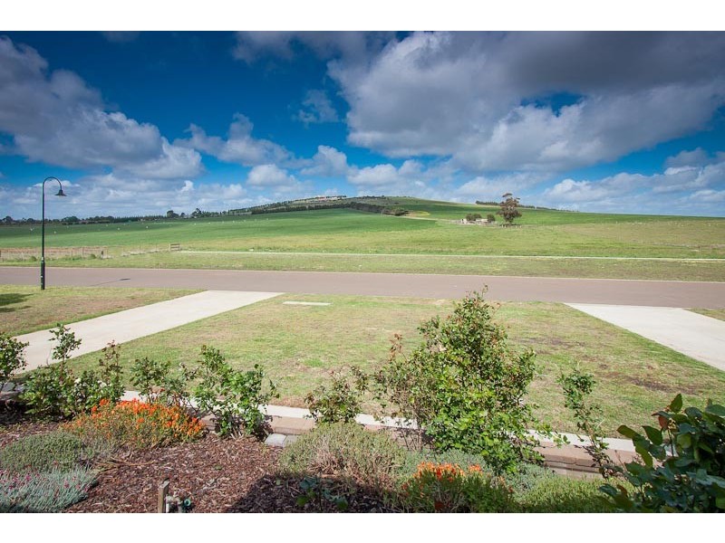743 Elizabeth Drive, Sunbury VIC 3429