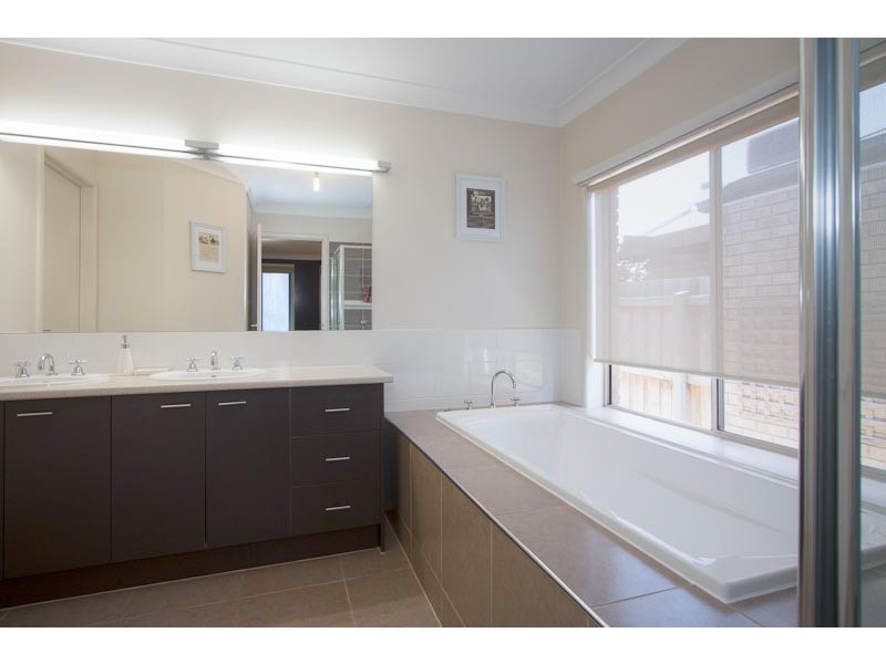 743 Elizabeth Drive, Sunbury VIC 3429