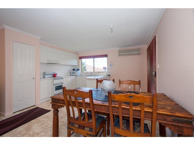 67 Olive Grove, Sunbury VIC 3429