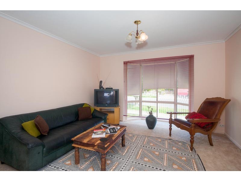 67 Olive Grove, Sunbury VIC 3429