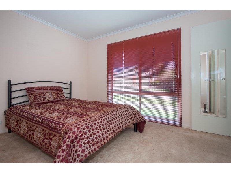 67 Olive Grove, Sunbury VIC 3429