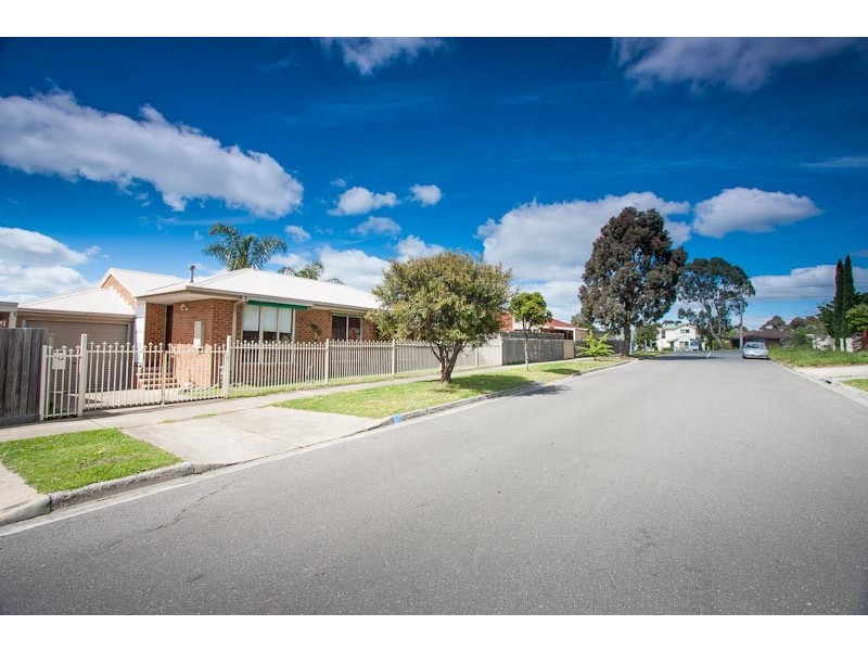 67 Olive Grove, Sunbury VIC 3429