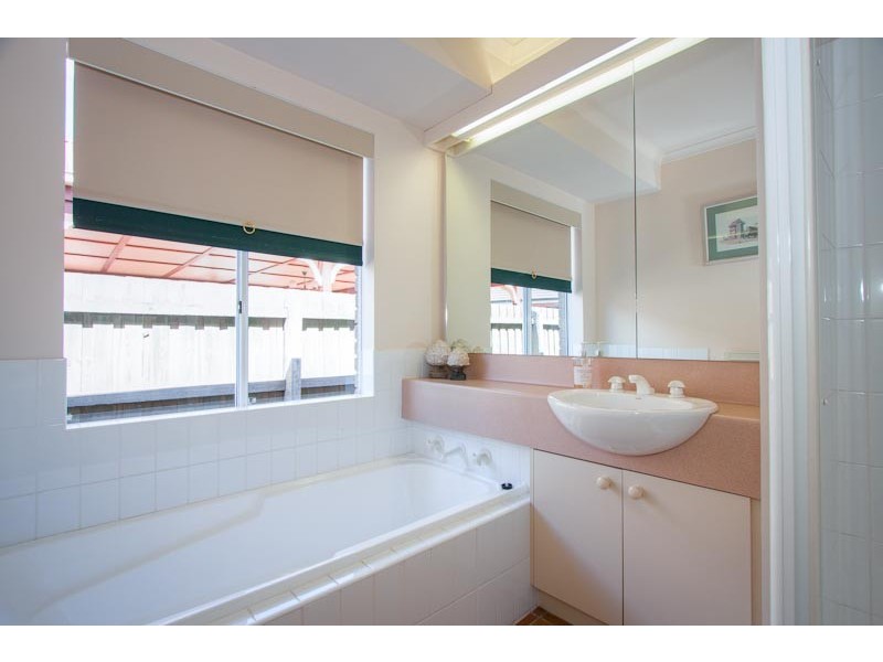 7 Bradman Drive, Sunbury VIC 3429