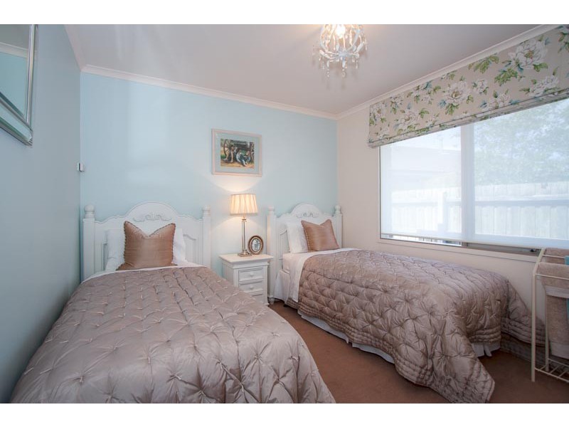 7 Bradman Drive, Sunbury VIC 3429