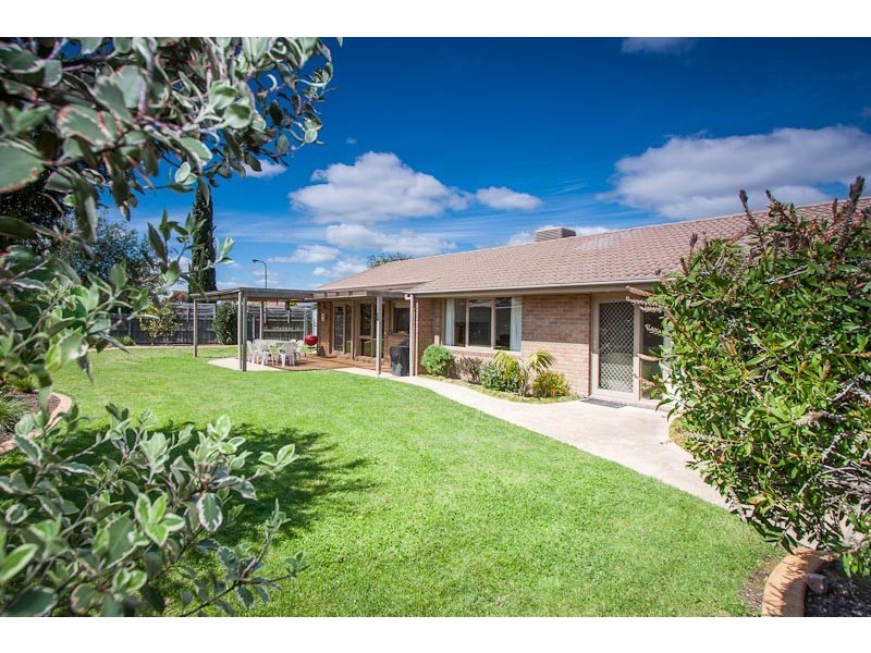 7 Bradman Drive, Sunbury VIC 3429