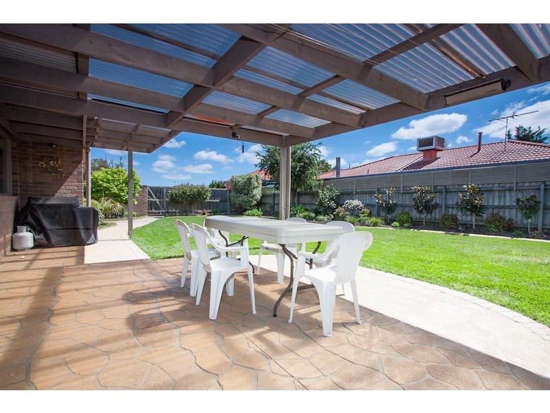 7 Bradman Drive, Sunbury VIC 3429