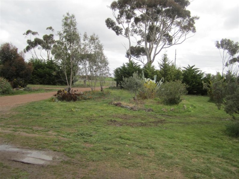 700 SUNBURY ROAD, Sunbury VIC 3429