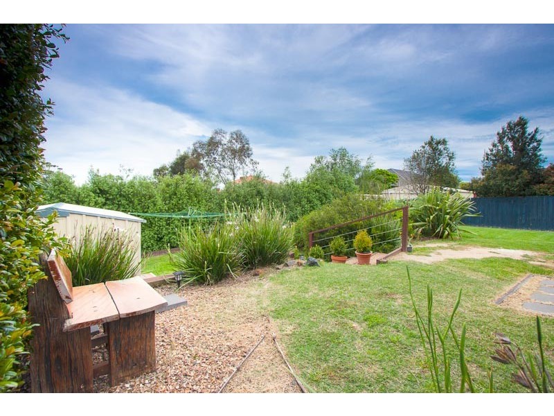 20 Paperbark Avenue, Sunbury VIC 3429