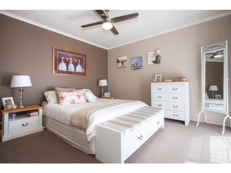 37 Davenport Drive, Sunbury VIC 3429