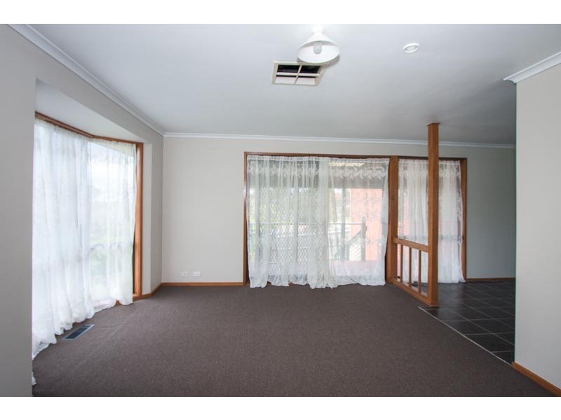 31 Kingsley Drive, Sunbury VIC 3429