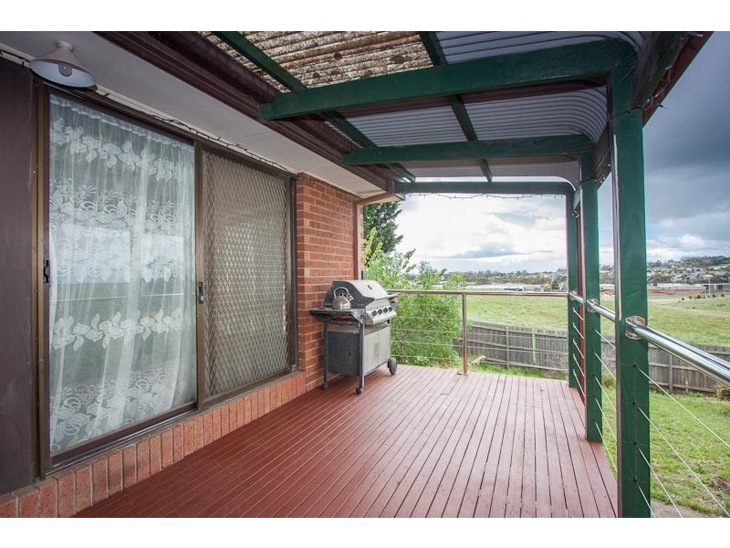 31 Kingsley Drive, Sunbury VIC 3429