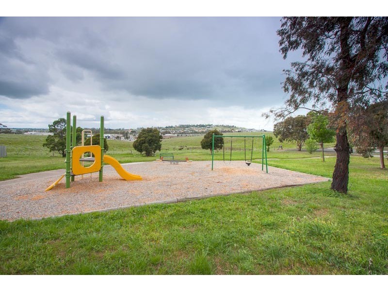 31 Kingsley Drive, Sunbury VIC 3429