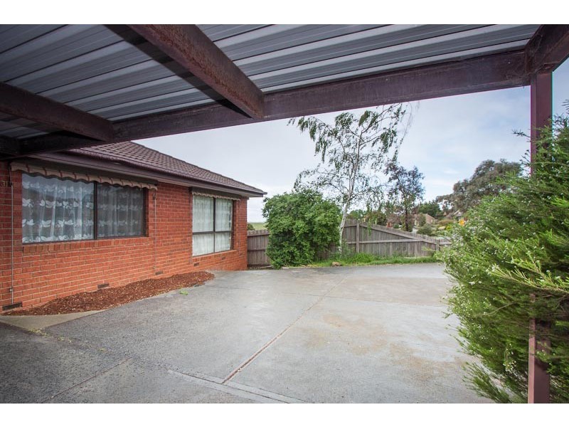 31 Kingsley Drive, Sunbury VIC 3429