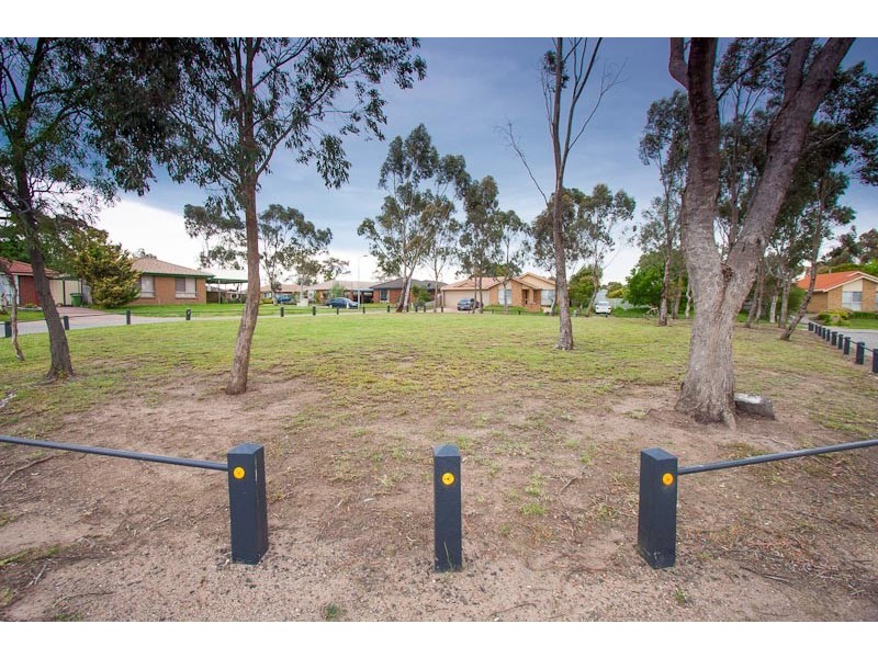 11 La Perouse Close, Sunbury VIC 3429