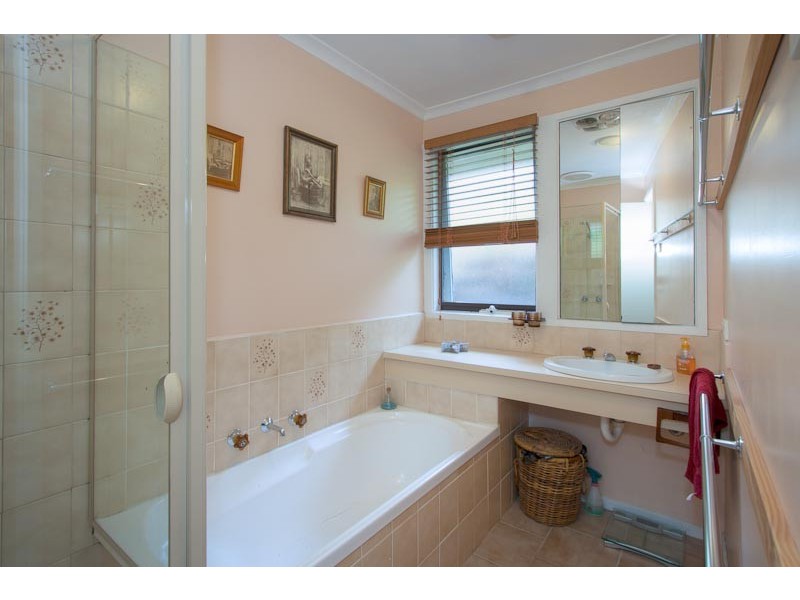 7 McMahon Court, Sunbury VIC 3429
