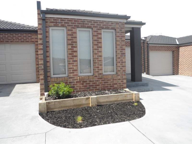 10/8 PADS WAY, Sunbury VIC 3429