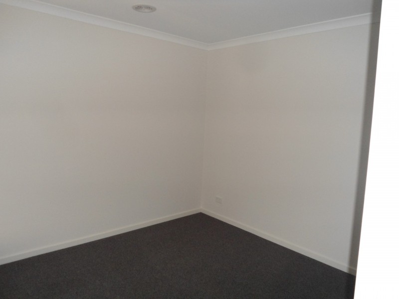 10/8 PADS WAY, Sunbury VIC 3429