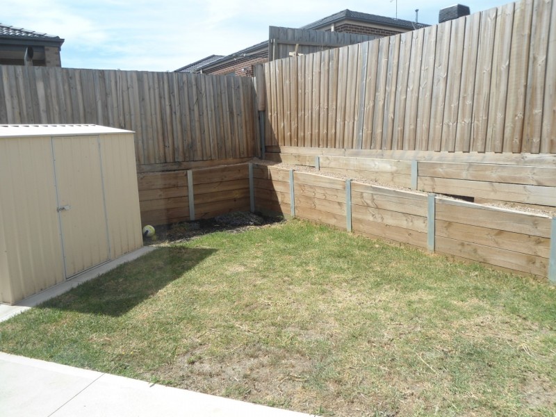 10/8 PADS WAY, Sunbury VIC 3429