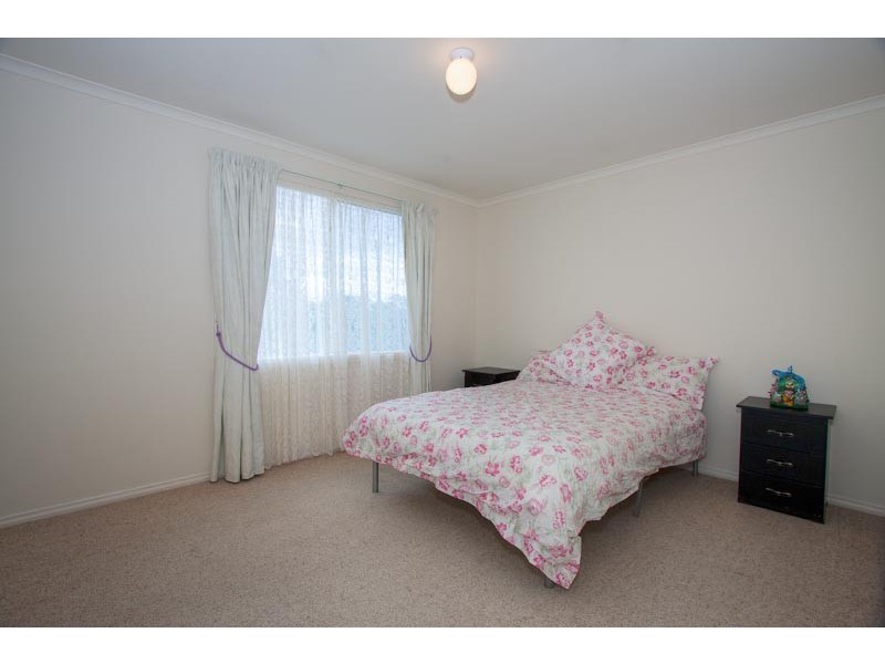 32 Licence Road, Diggers Rest VIC 3427