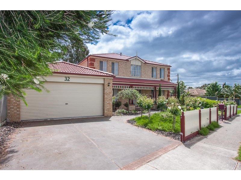 32 Licence Road, Diggers Rest VIC 3427
