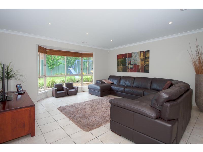 37 Norman Avenue, Sunbury VIC 3429