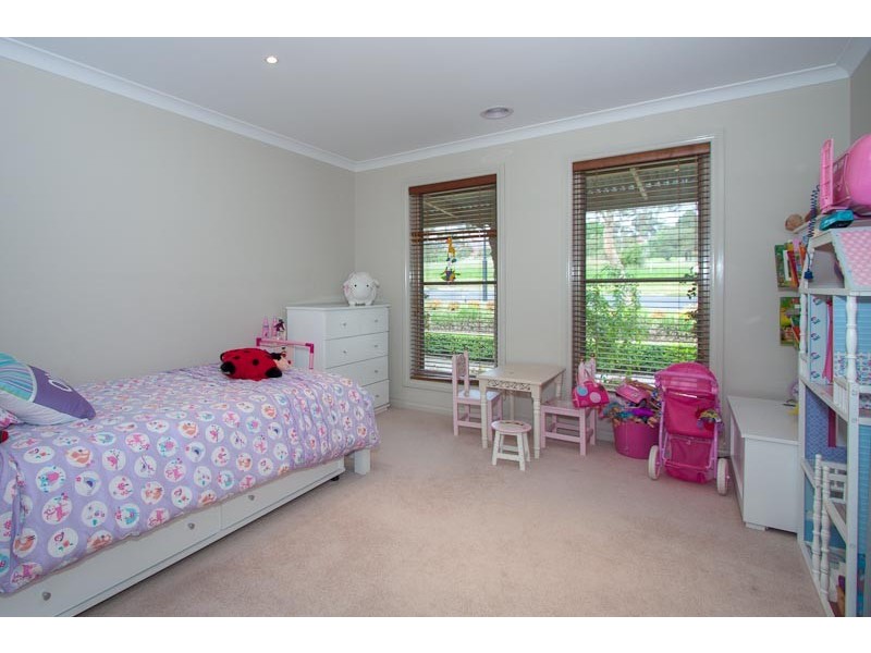 37 Norman Avenue, Sunbury VIC 3429