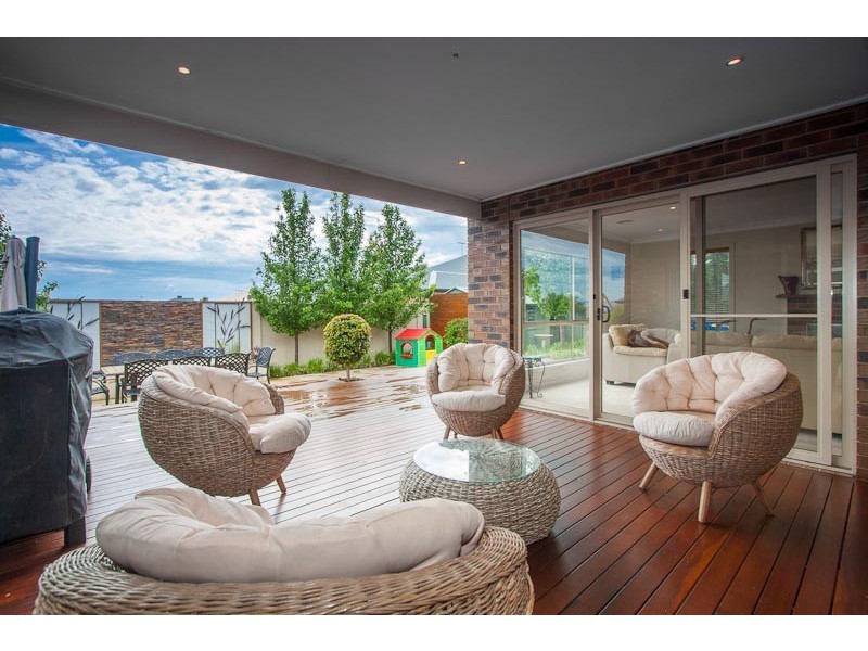 37 Norman Avenue, Sunbury VIC 3429